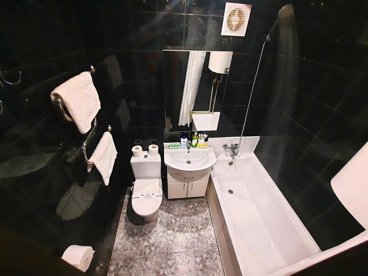 Sea Style - Сеть Апартаментов Alex Apartments Бесконтактное Заселение 24-7 Poltava Ruang foto