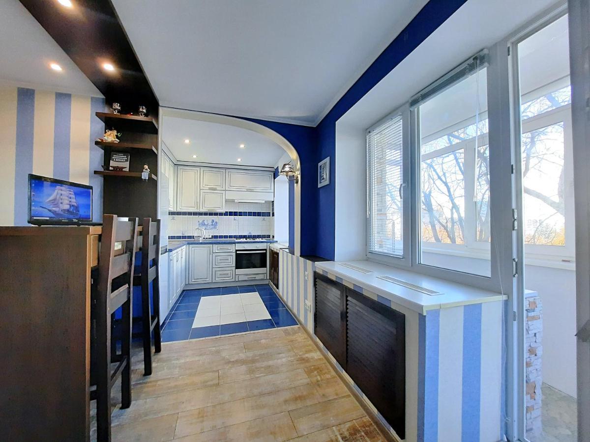 Sea Style - Сеть Апартаментов Alex Apartments Бесконтактное Заселение 24-7 Poltava Ruang foto
